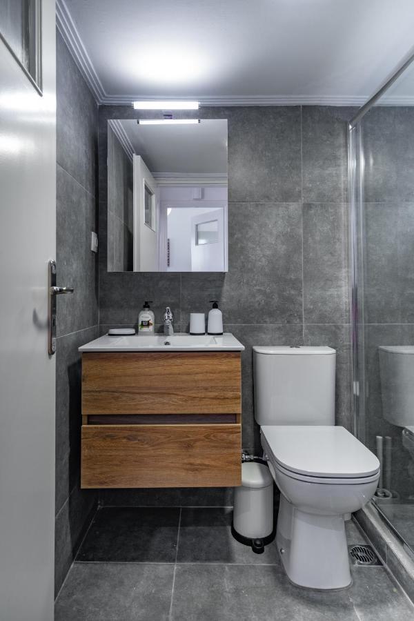 Ferienwohnung Newly Renovated 2Br Apt! Athen Exterior foto